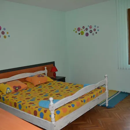 Vintage At Aquarium Apartment Varna